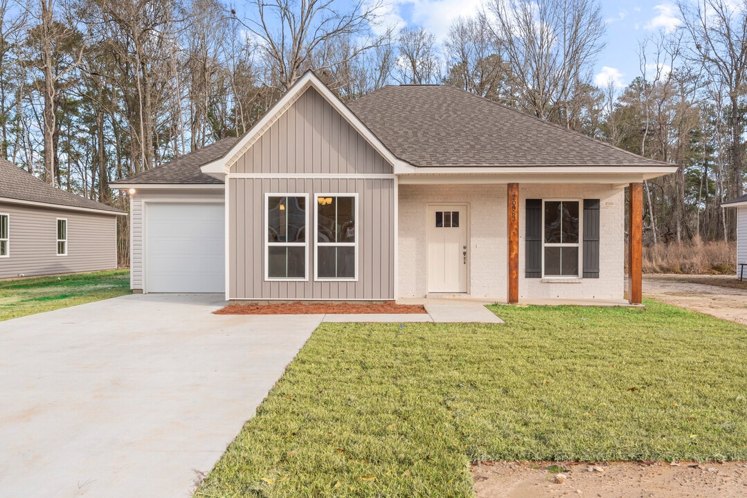 20963 Oregon St in Livingston, LA - Building Photo