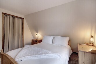 836 E Mountain View Blvd in Big Bear, CA - Building Photo - Building Photo
