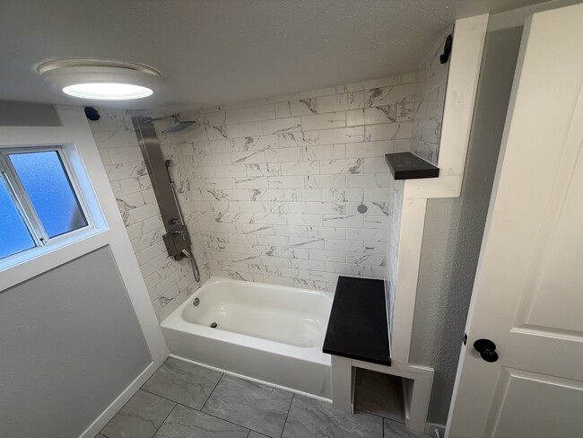 305 Calistoga St W in Orting, WA - Building Photo - Building Photo
