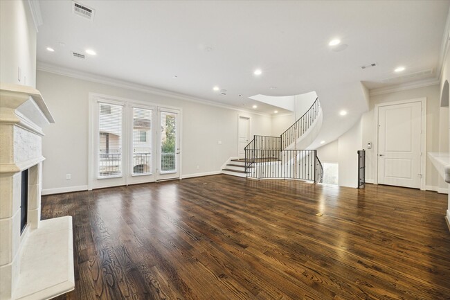 6008 Potomac Park Dr in Houston, TX - Foto de edificio - Building Photo