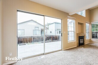 12801 E Wyoming Cir in Aurora, CO - Building Photo - Building Photo