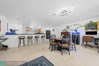 735 Tyler St in Hollywood, FL - Building Photo - Building Photo