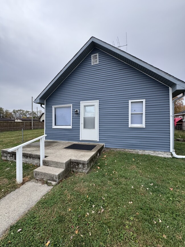 property at 1317 S Seventeenth St