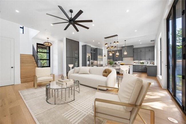 property at 2905 Westhill Dr