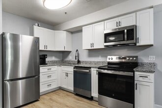4 Duck Pond Rd in Beverly, MA - Building Photo - Building Photo