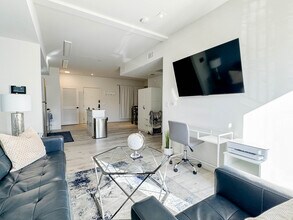 Legacy Tamarind in Los Angeles, CA - Building Photo - Building Photo