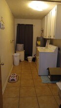 2026 2nd St in Hempstead, TX - Building Photo - Building Photo