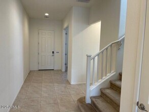955 E Holland Park Dr in Gilbert, AZ - Building Photo - Building Photo