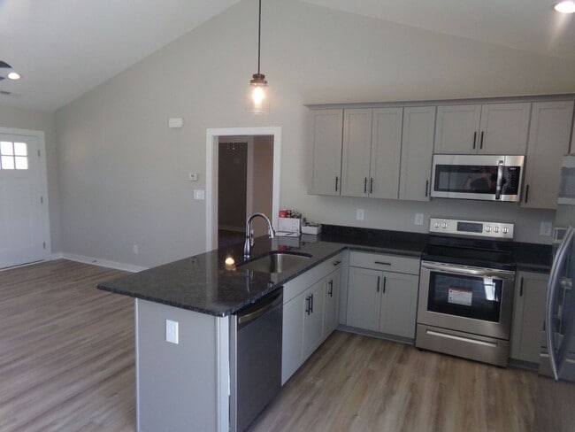 property at 3830 Yorkshire Pl