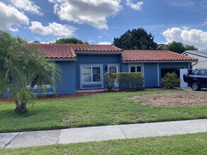 10606 Whitman Cir in Orlando, FL - Building Photo - Building Photo