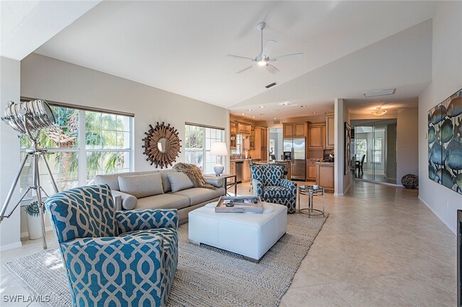 26850 Wedgewood Dr in Bonita Springs, FL - Foto de edificio - Building Photo