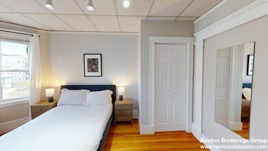 123 Boston St, Unit 3 in Boston, MA - Building Photo - Building Photo