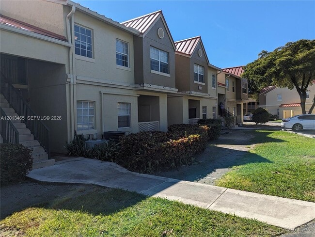18308 NW 68th Ave