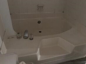 2207 S Braeswood Blvd in Houston, TX - Building Photo - Building Photo