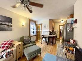 79 Myrtle St, Unit 2 in Boston, MA - Building Photo