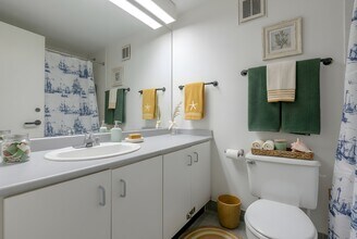 61 Brookline Ave, Unit 214 in Boston, MA - Building Photo - Building Photo