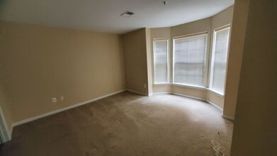 18707 Sparkling Water Dr in Germantown, MD - Building Photo - Building Photo