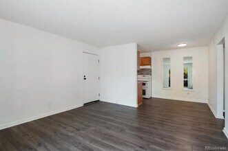 3250 Oneal Cir, Unit J11 in Boulder, CO - Building Photo - Building Photo