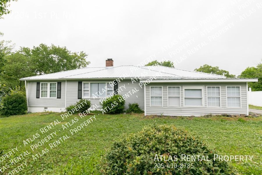 2204 1st Pl NW in Center Point, AL - Foto de edificio