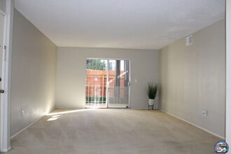 1736 W Olive Ave in El Centro, CA - Building Photo - Building Photo