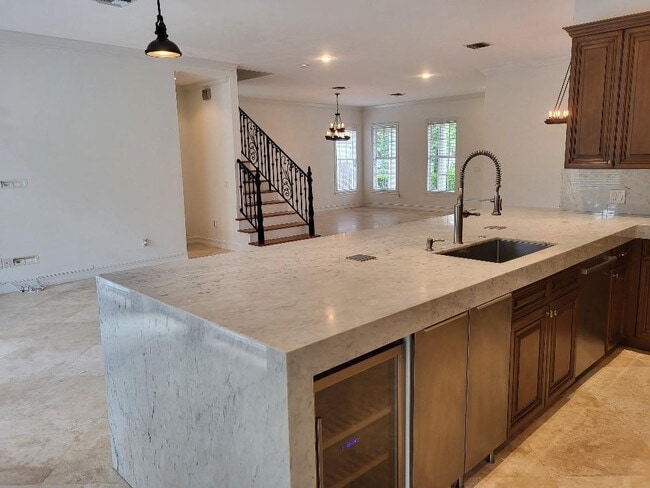 1604 NE 17th Ave in Fort Lauderdale, FL - Building Photo - Building Photo