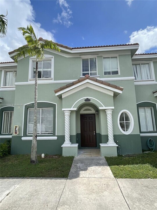 2865 SE 15th Rd in Homestead, FL - Building Photo