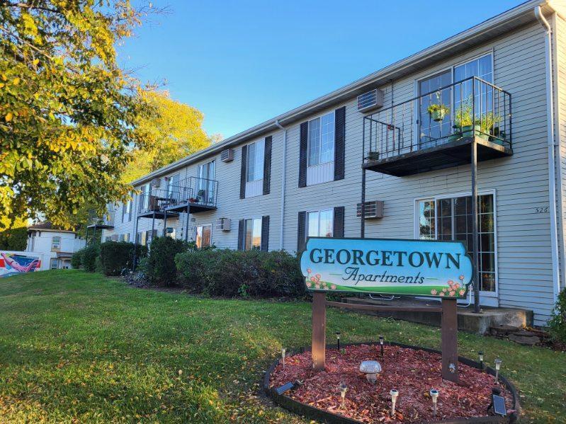 Georgetown Apartments in Portage, WI - Foto de edificio