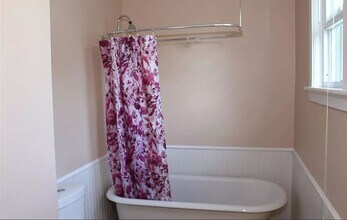 35 Canaan St in Canaan, NH - Building Photo - Building Photo