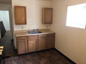 41 Henry St, Unit 1 in Norwich, NY - Building Photo - Building Photo