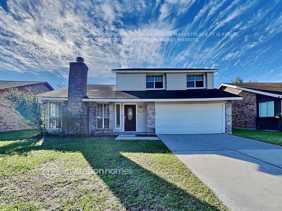 7231 Pebblemill Ln in Houston, TX - Foto de edificio