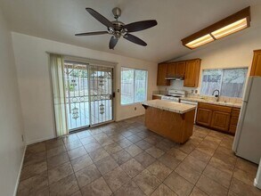 8579 Underhill Dr in Sacramento, CA - Building Photo - Building Photo