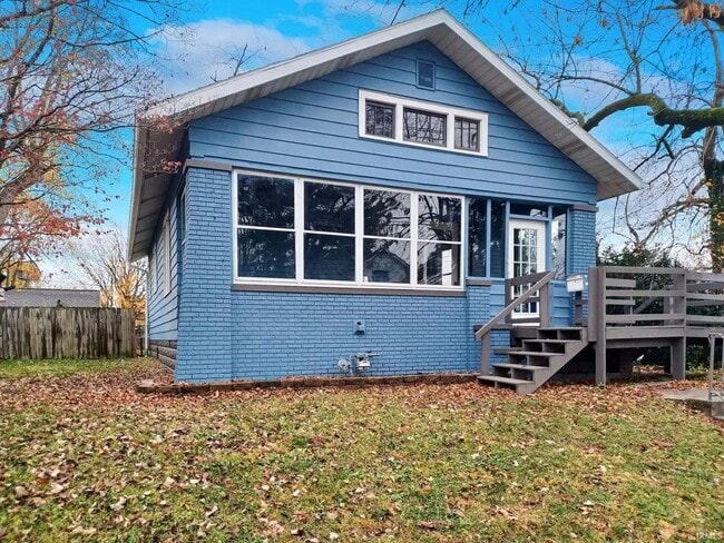 property at 2603 N Heidelbach Ave