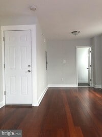 3005 W Girard Ave - 12