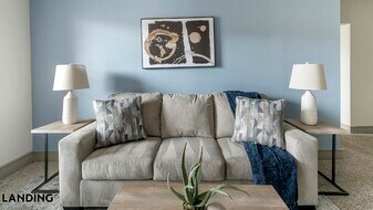 18021 Kingsland Blvd in Houston, TX - Building Photo