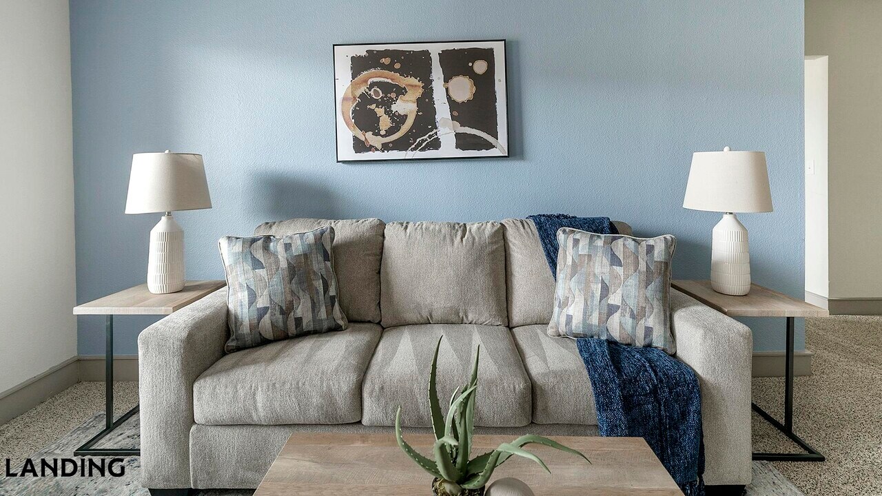 18021 Kingsland Blvd in Houston, TX - Building Photo