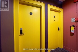 595 St Clair Ave W in Toronto, ON - Building Photo - Building Photo