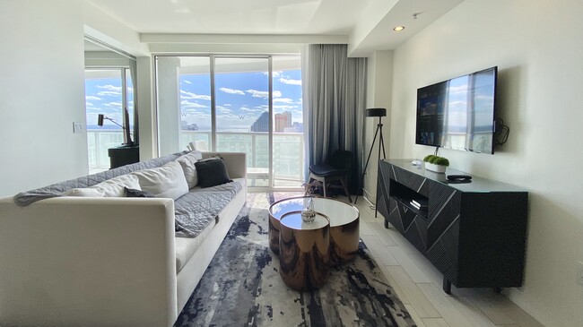 property at 3101 Bayshore Dr