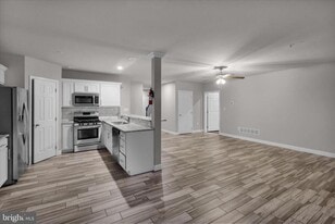 523 Elm St in West Reading, PA - Building Photo