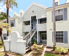 1020 Crystal Way in Delray Beach, FL - Building Photo - Building Photo