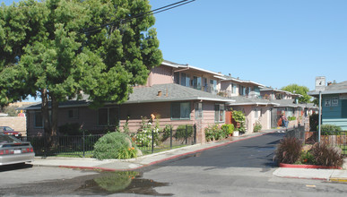 39-55 Rancho Dr in San Jose, CA - Building Photo - Building Photo