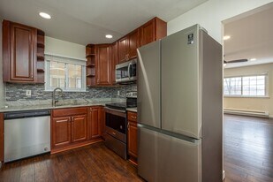 529 Fox Run Ln in Carmel, NY - Building Photo