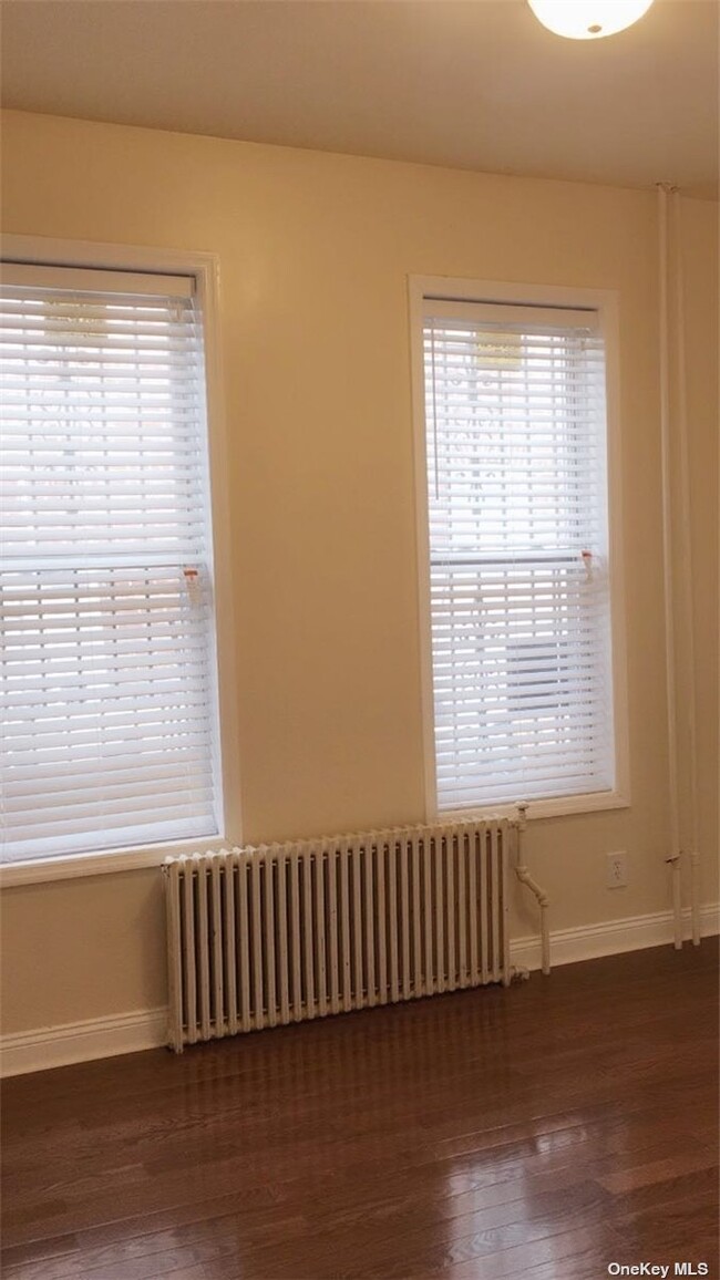 22-06 128th St-Unit -2 in Queens, NY - Building Photo - Building Photo