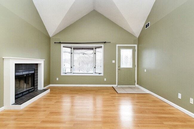 property at 1829 Concord Ln