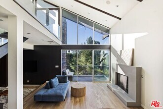 5636 Tuxedo Terrace in Los Angeles, CA - Building Photo - Building Photo