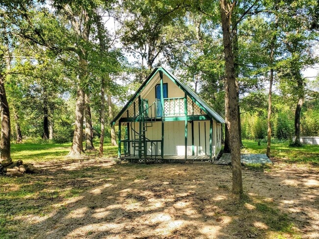 property at 900 Mohawk Dr