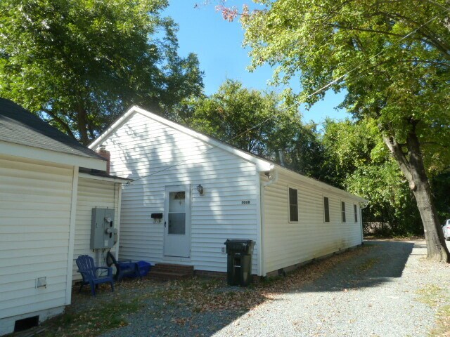 506 W Cameron Ave in Chapel Hill, NC - Building Photo