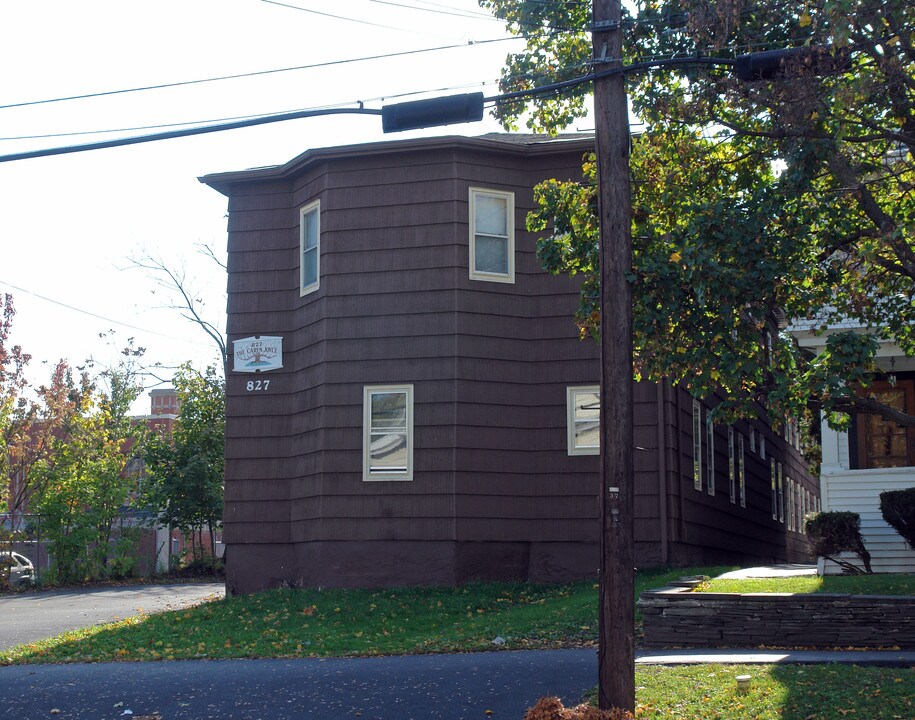 827 Park St in Syracuse, NY - Building Photo