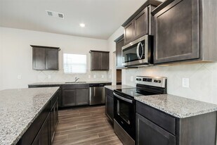 15367 Estrella Rd W in Houston, TX - Building Photo