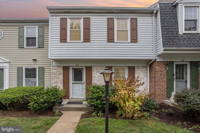property at 912 Allenview Dr