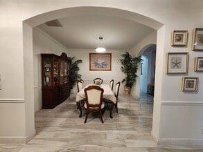 9094 New Hope Ct in Royal Palm Beach, FL - Building Photo - Building Photo